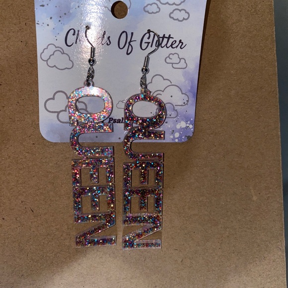 Glittered Queen Dangle Earrings - New - Picture 5 of 6